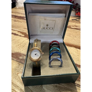 Gucci Bezel 11/12.2 Women Watch Gold Plated w/box, papers , 7 Metal Bezels